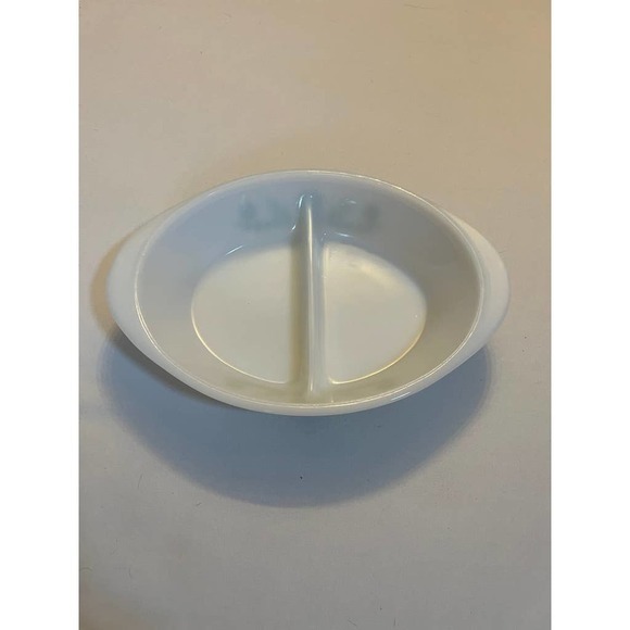 MILK Glass Baking Dish Green Daisy Pattern by Glasbake - Picture 1 of 7